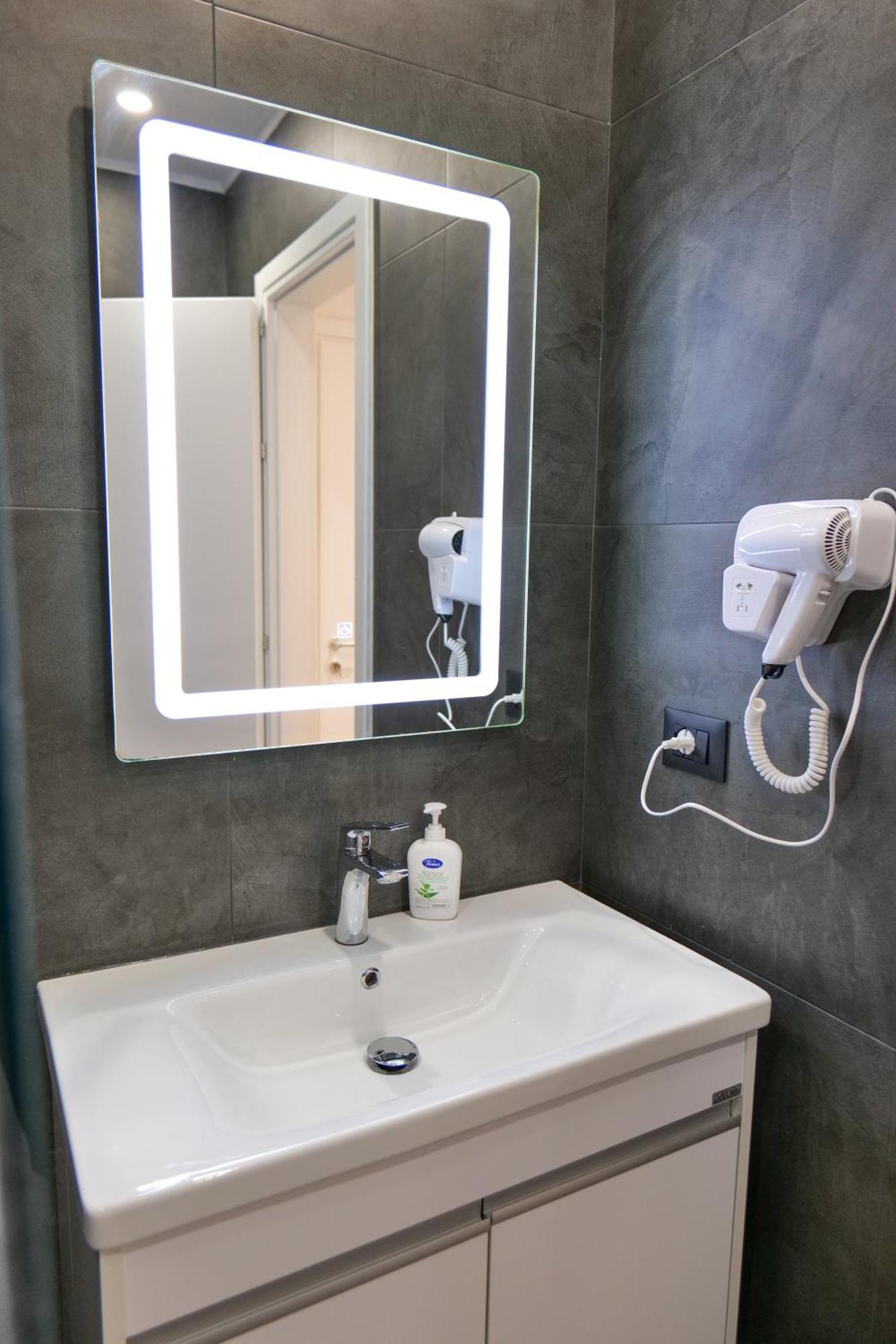 Hotel Celaj Wlora Zewnętrze zdjęcie