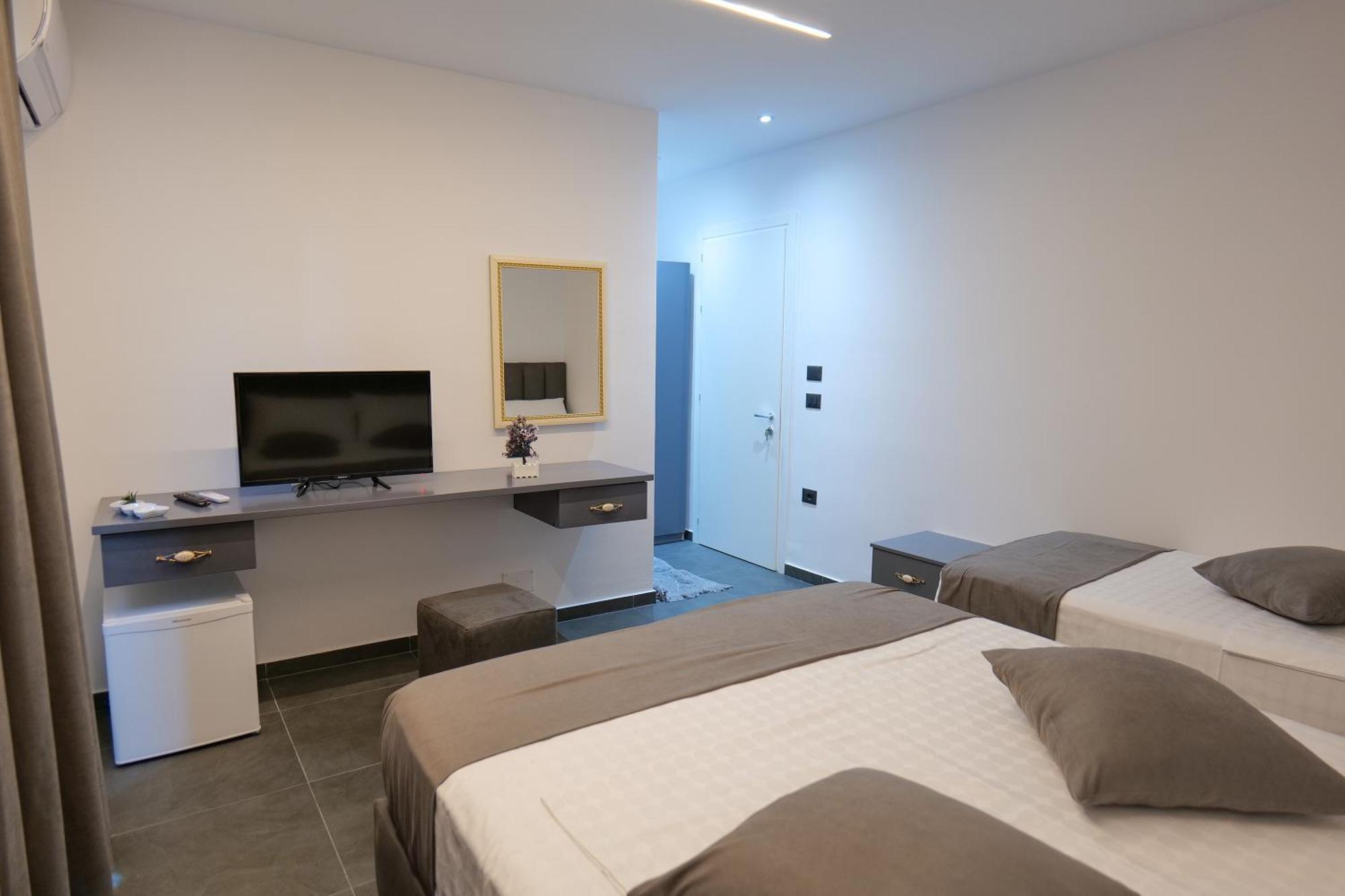 Hotel Celaj Wlora Zewnętrze zdjęcie